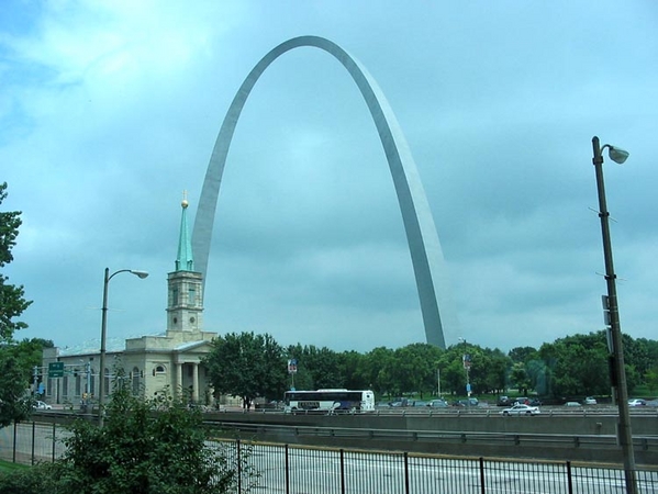 Welcome to St. Louis, MO!
The 630 ft arch beckons all members and visitors to the 10th Annual 35th Infantry Regiment reunion.
