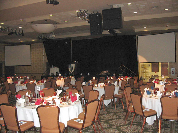 The Ballroom
The grand ballroom for the reunion highlight: the annual banquet.  
