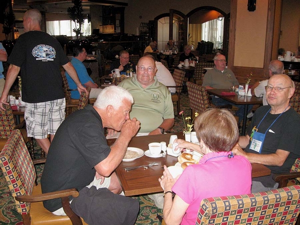 Breakfast at the Crowne Plaza
Lt Ed Thomas, FO, 2/9th, seems to be sipping his tea carefully as Cpt Tony Bisantz (now deceased) observes.
