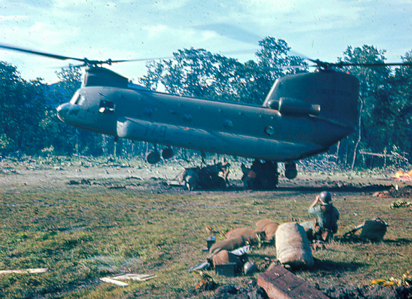 RSOP-ing
Chinook pilots demonstrate the skill of loading a 105mm howitzer and slingloads.

LZ 10B
