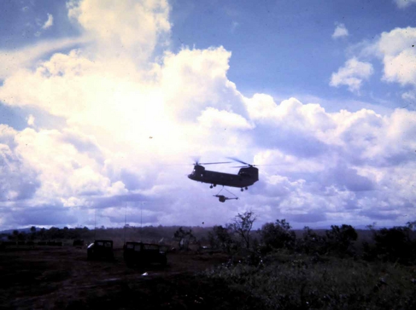 Always a sight to see
Every artilleryman was amazed to see the Chinook helicopter pick up a 105mm howitzer on a sling.
