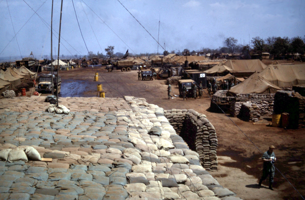 HQ at LZ Oasis
1/69th Armor area
